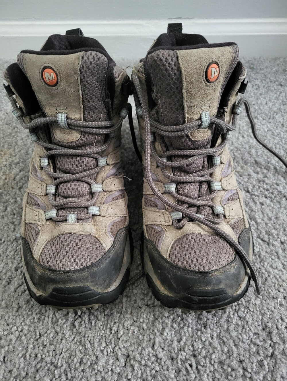 Merrell womens Moab 3 mid waterproof hiking boots - Size 9